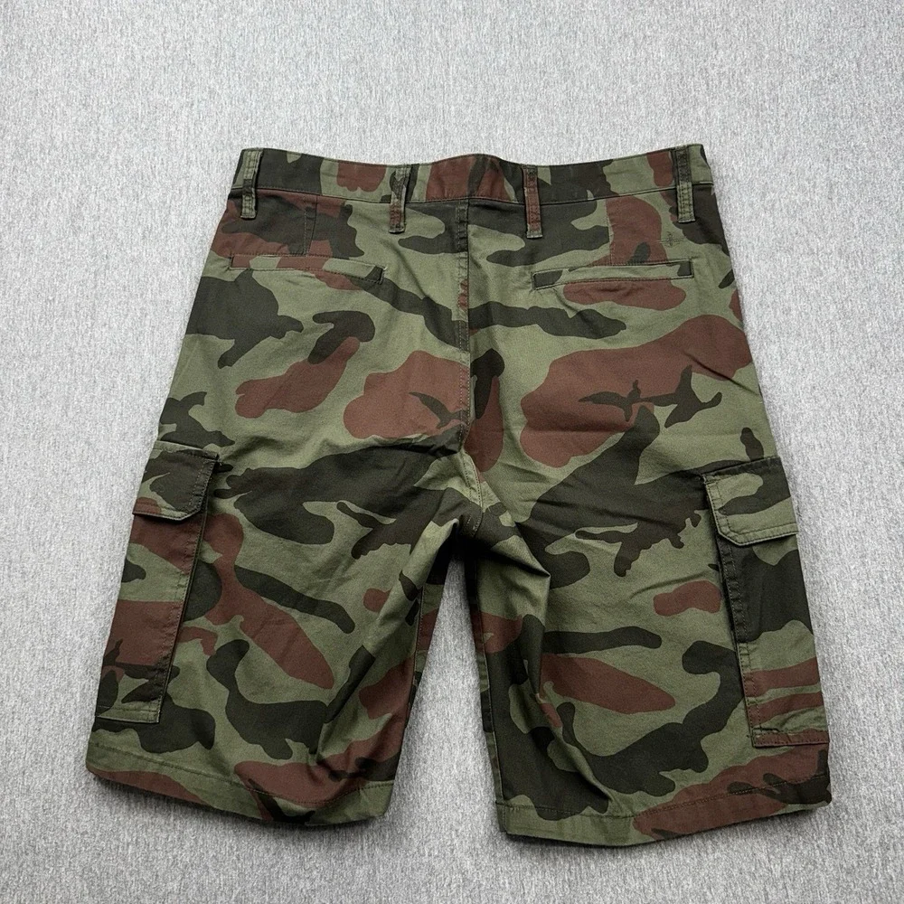 Dockers tag 32
